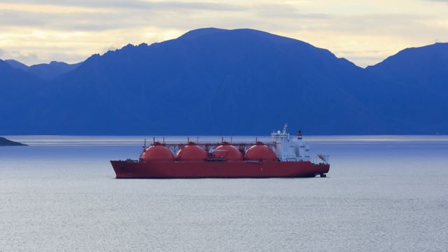 Inert gas production LNG or LPG gas carrier 640x360