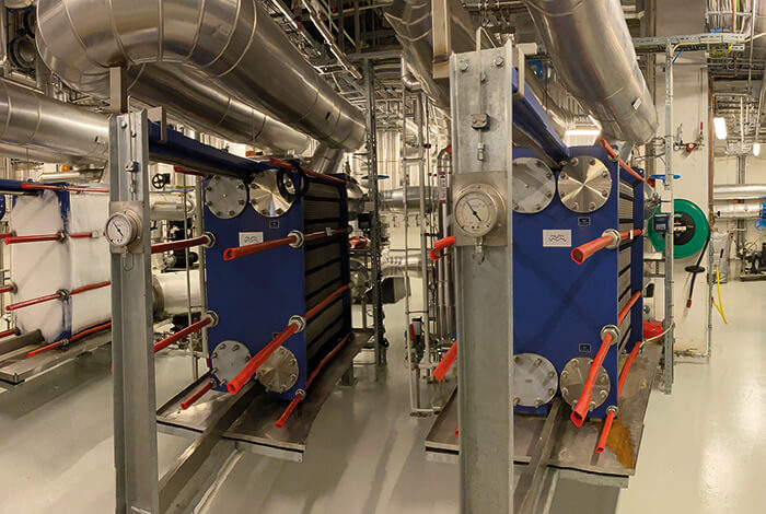 Sala macchine con scambiatori di calore a piastre Alfa Laval